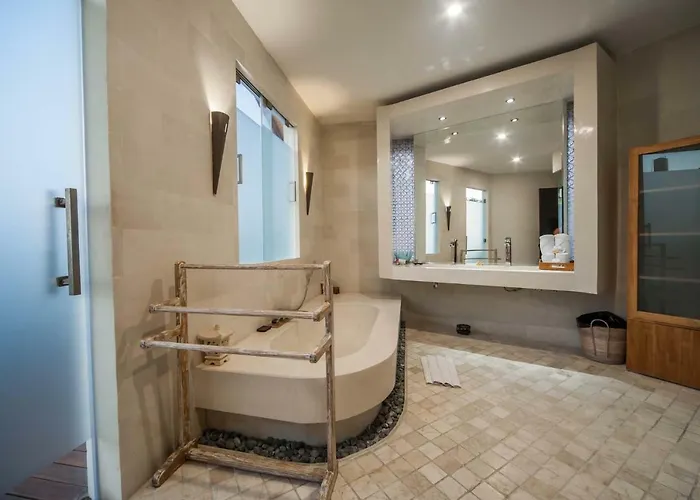 Luxury Juno Seminyak (Bali)